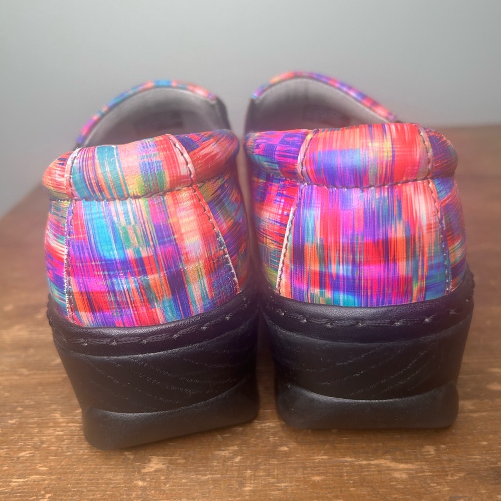 Klogs “Naples” Slip on Clogs Matrix Multicolor Pattern size 9 m - Picture 6 of 10